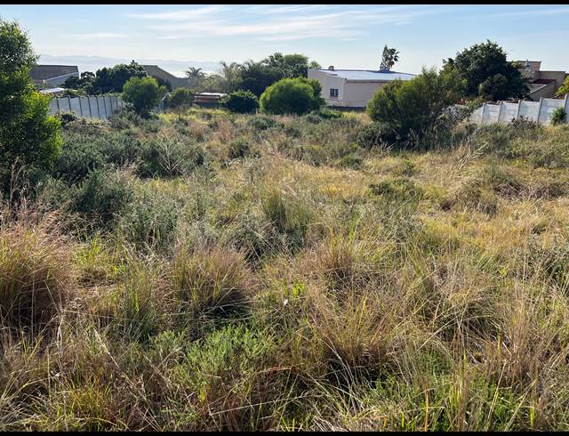1,218M² VACANT LAND FOR SALE IN WAVECREST
